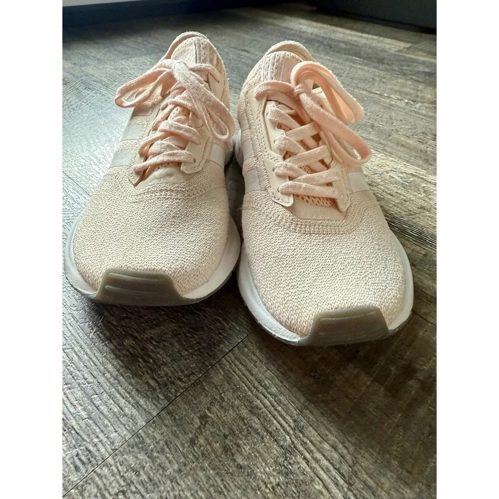 Size 7 - adidas Swift Run X‎ Pink Tint woman's 2-34